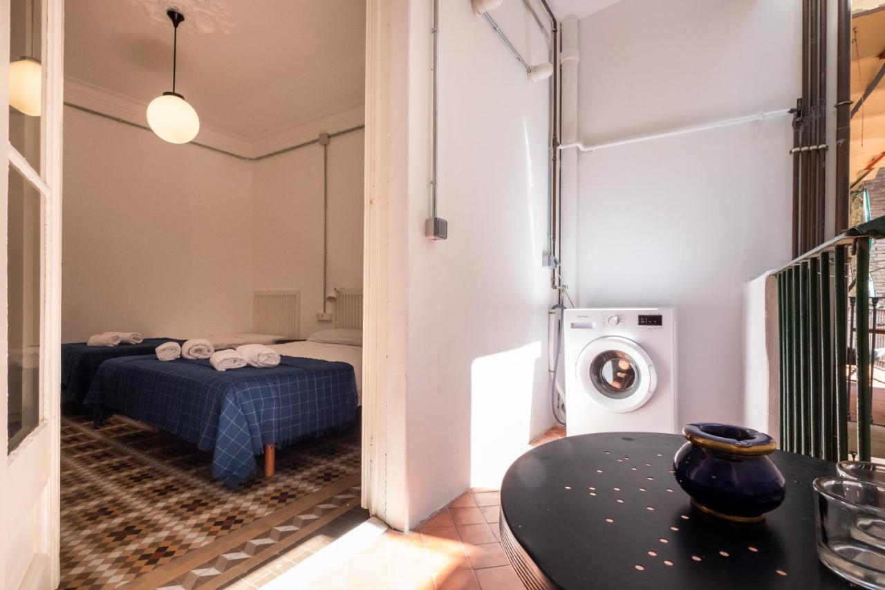 B42 - Modernist Apartment For Large Groups In Eixample Barcelona Luaran gambar